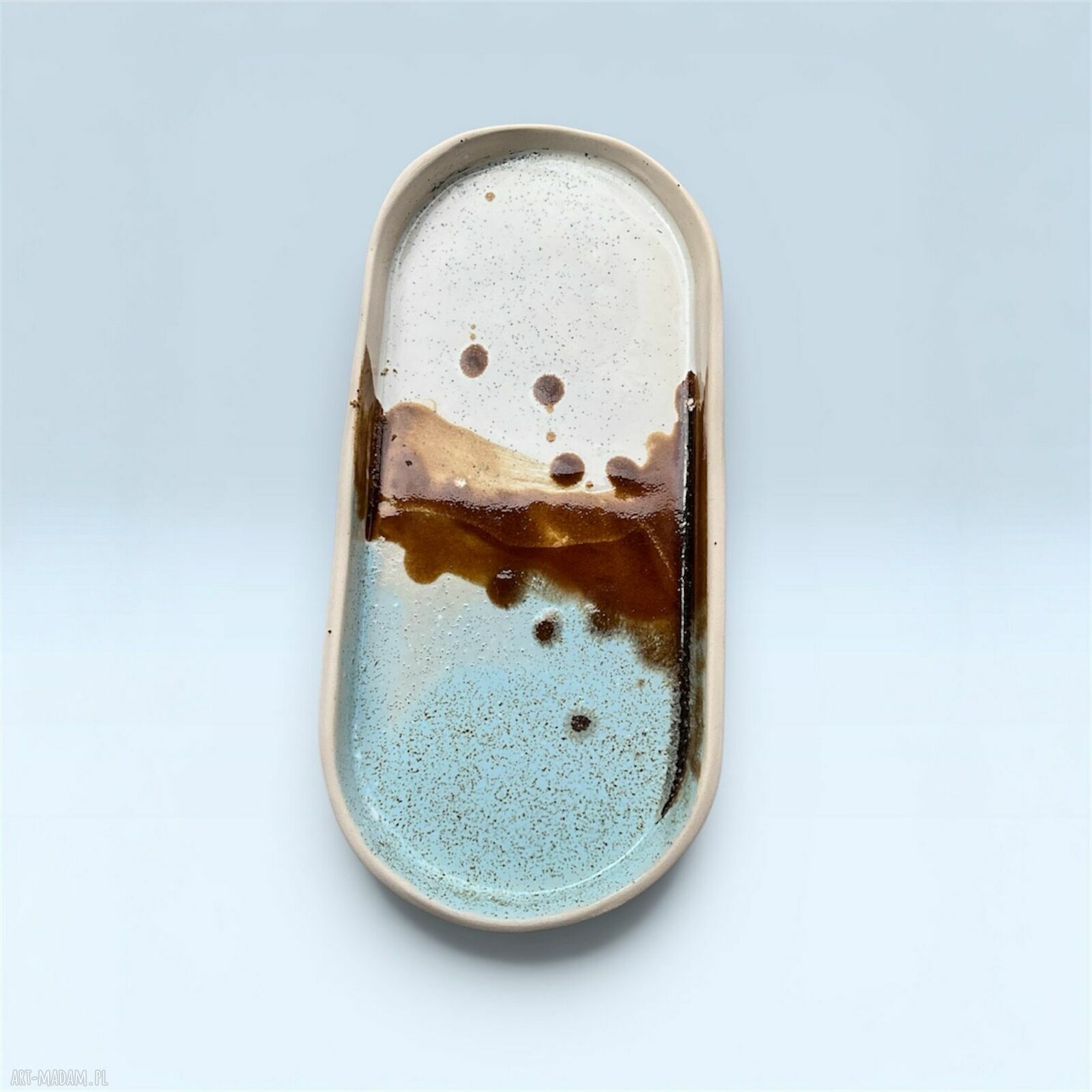 Ręcznie wykonany talerz ceramiczny 23,5 x 11 cm