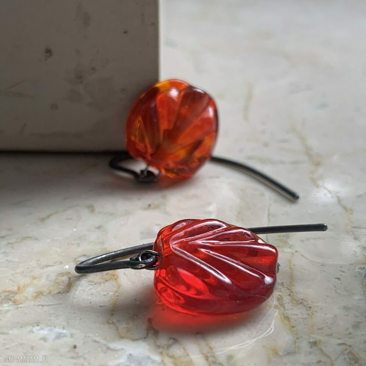 Kolczyki Red Glass - czerwone kwiaty ze szkła butelkowego i srebra 925