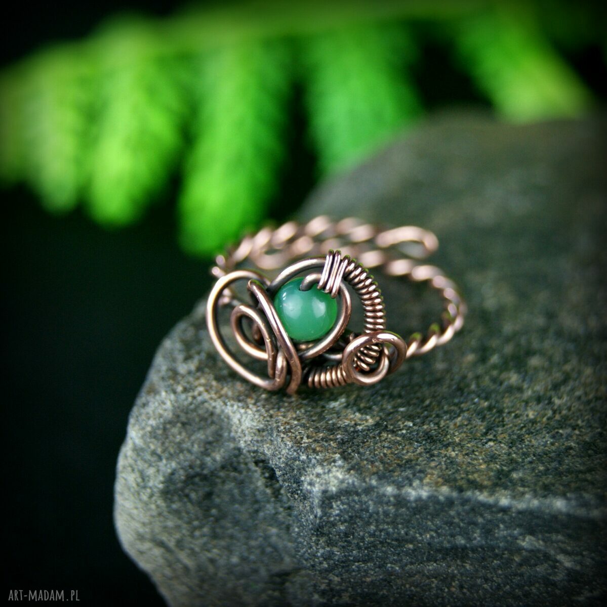 Regulowany pierścionek z zielonym agatem i miedzią - wire wrapping