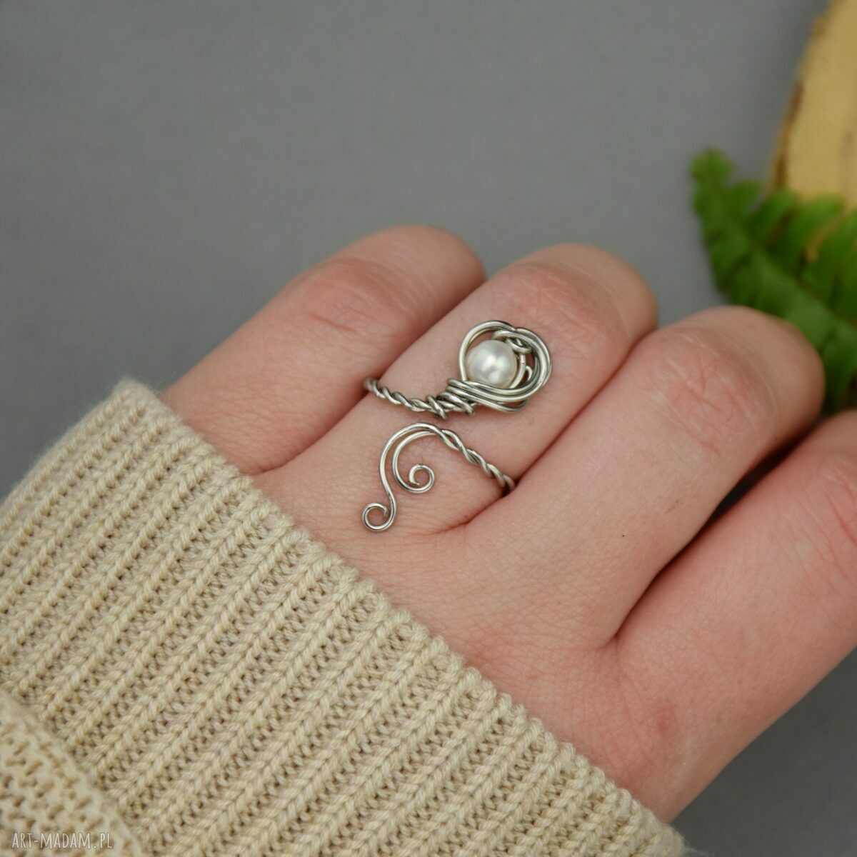Pierścionek regulowany perła wire wrapping stal chirurgiczna
