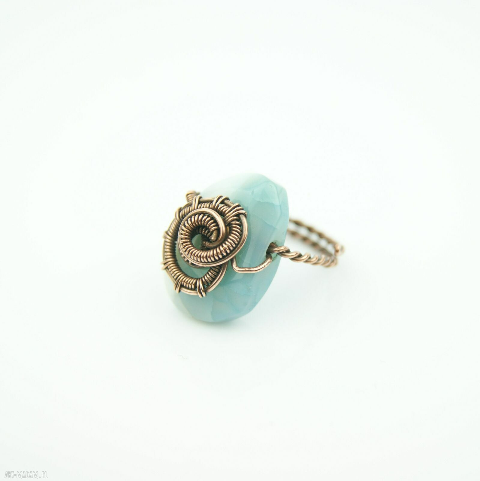 Regulowany pierścionek z błękitnym agatem - wire wrapping z miedzi