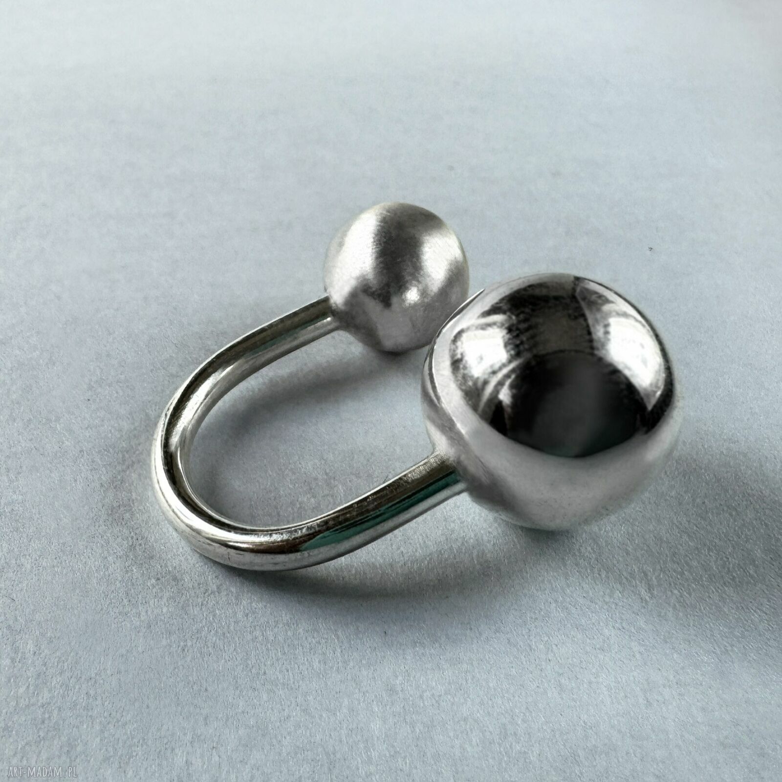 Shambala - regulowany pierścionek z kulkami 16 mm i 12 mm srebro 925