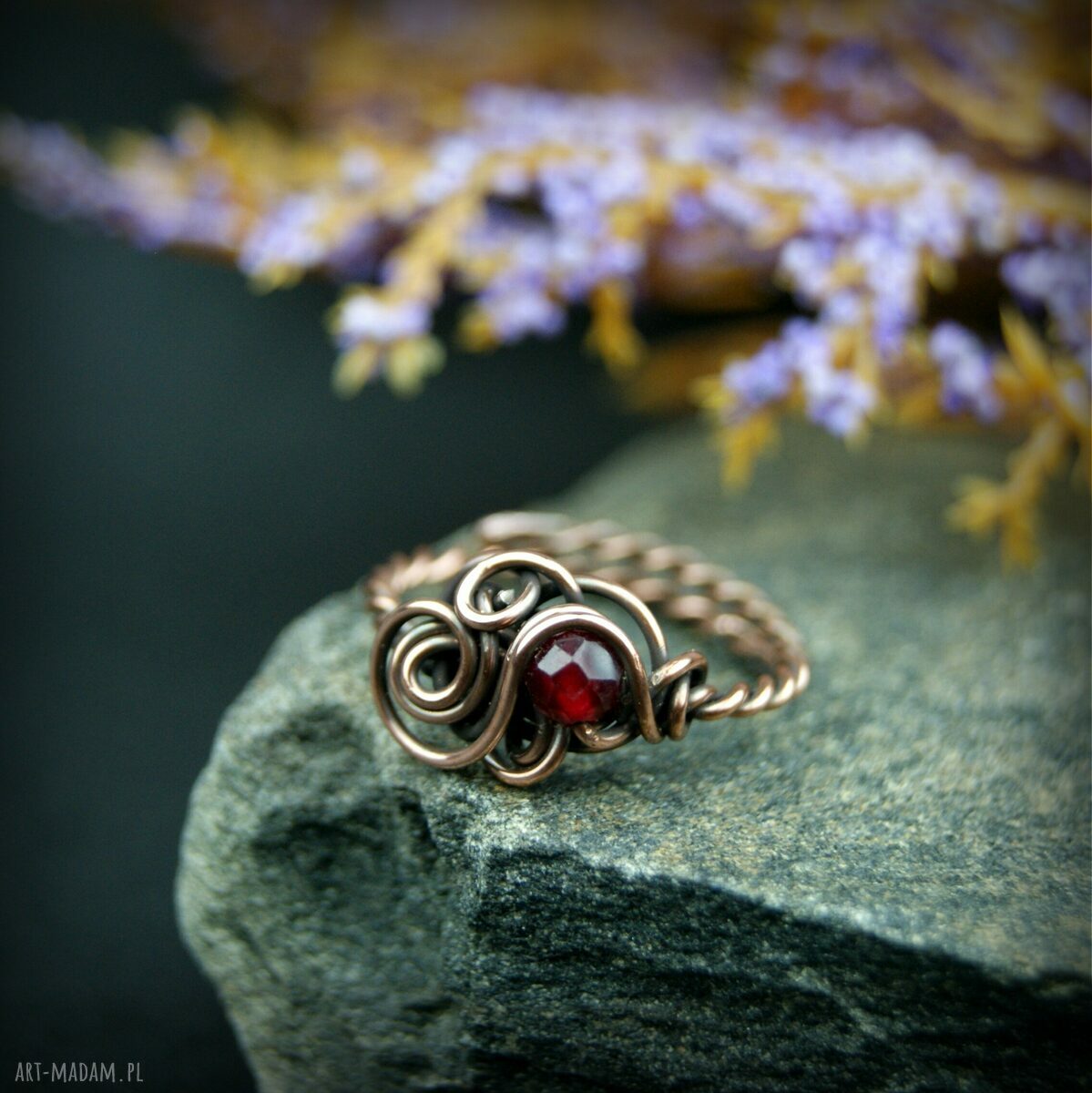 Rubin regulowany pierścionek z miedzi - wire wrapping