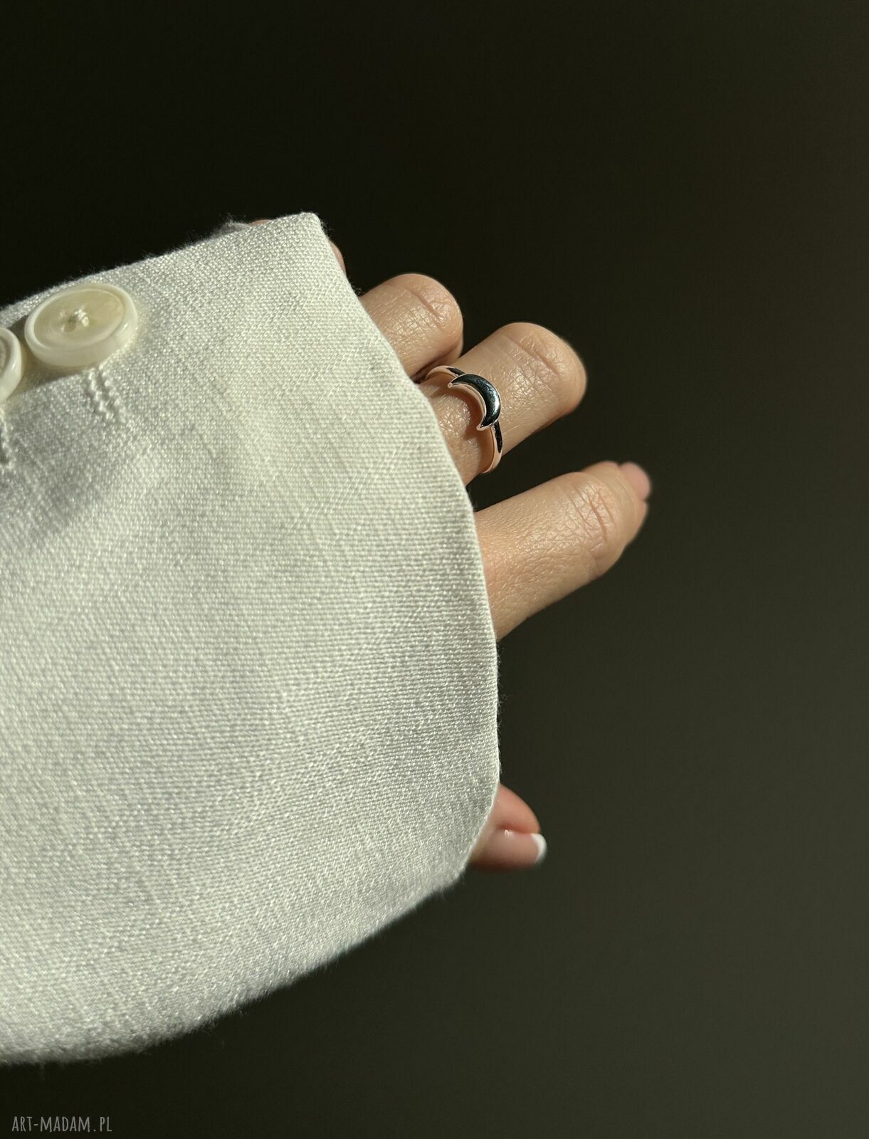 pierścionki: Srebrny pierścionek z księżycem Autorskie