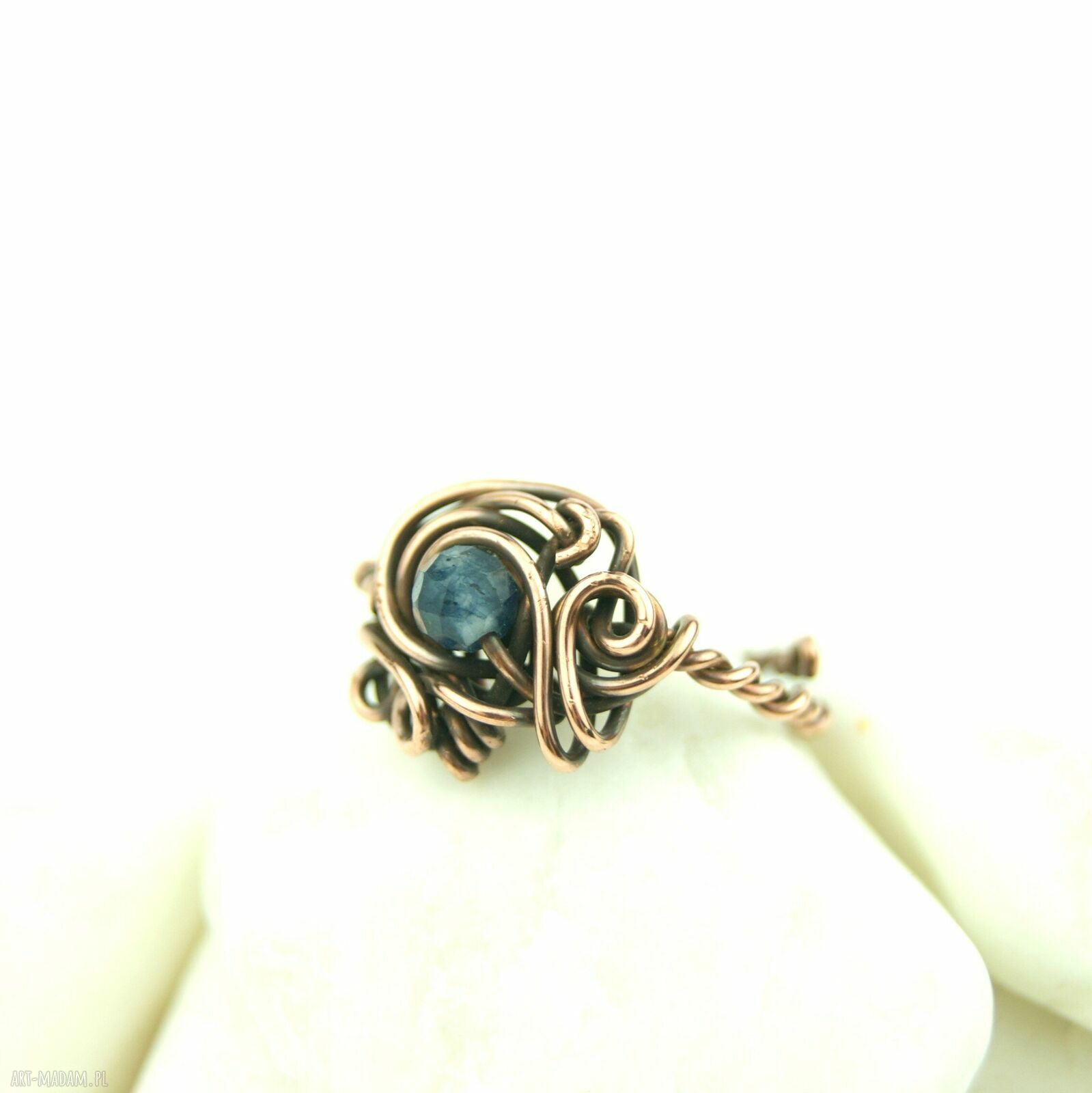 Szafir regulowany pierścionek z miedzi - wire wrapping
