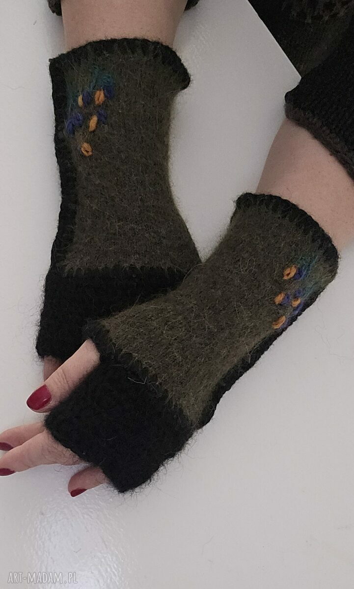 Rękawiczki mitenki szydełkiem The Wool Art ocieplacze na dłonie M L