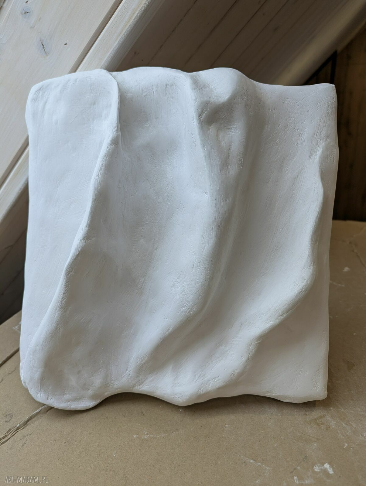 Biały relief 3D minimalistyczny - ręcznie wykonana płaskorzeźba strukturalna 33x35 cm