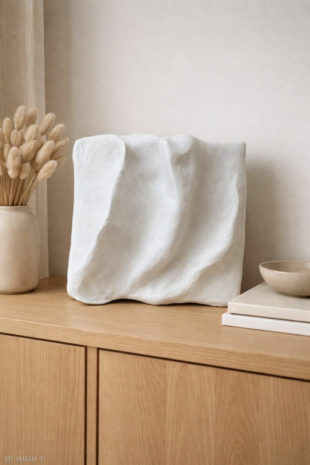 Biały relief 3D minimalistyczny - ręcznie wykonana płaskorzeźba strukturalna 33x35 cm