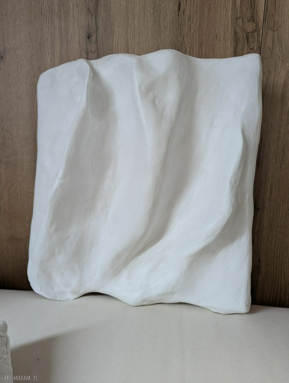 Biały relief 3D minimalistyczny - ręcznie wykonana płaskorzeźba strukturalna 33x35 cm