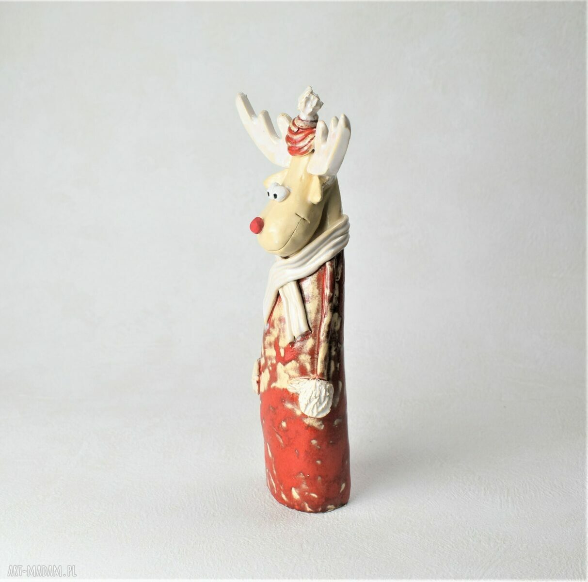 Renifer świąteczny - figurka ceramiczna z gliny