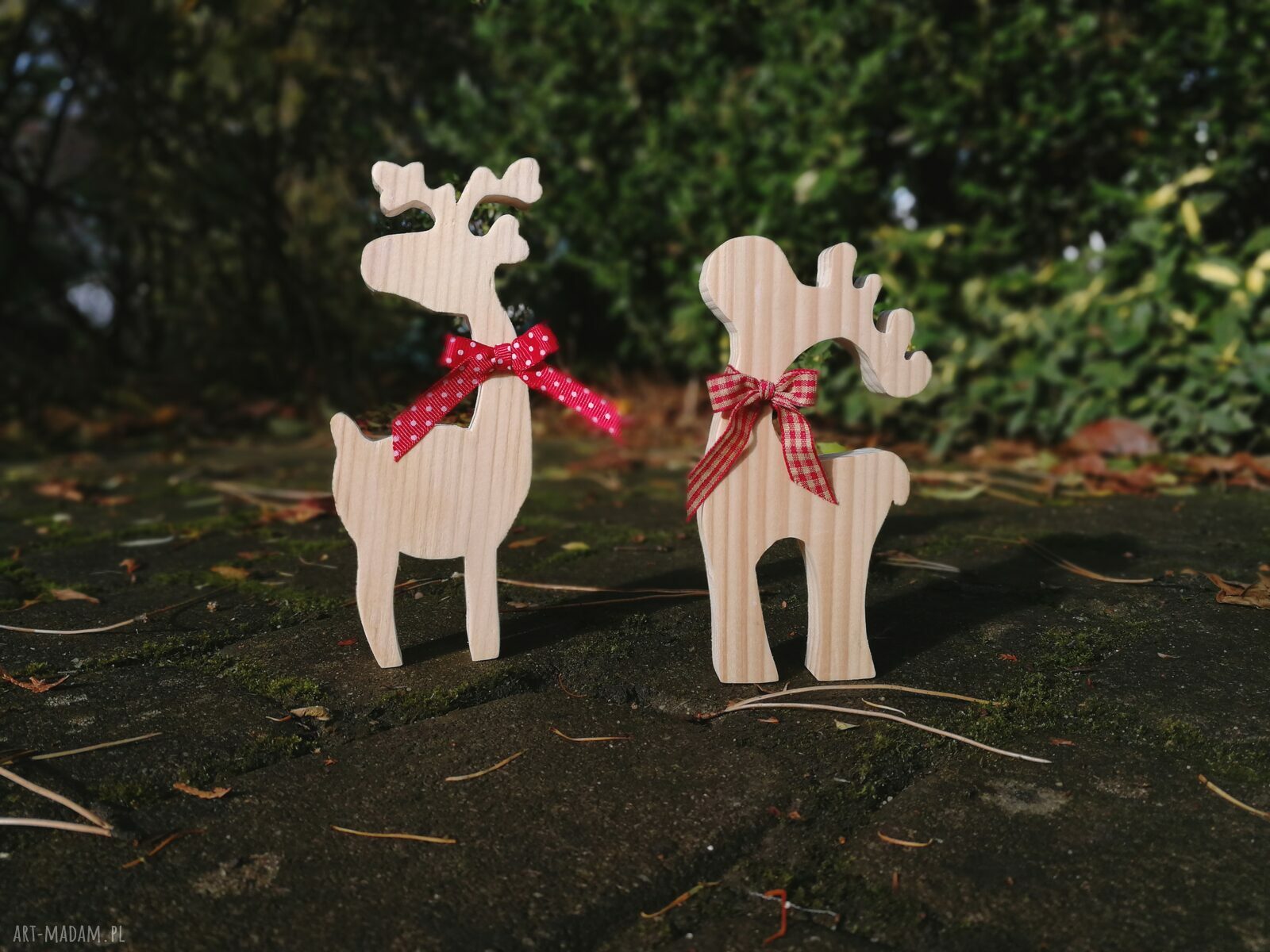 Reniferki z drewna - handmade ozdoby świąteczne na prezent