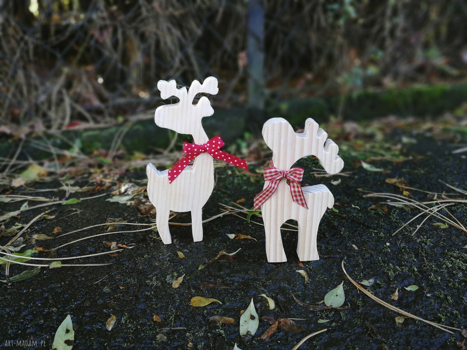 pomysł na upominki na święta: Reniferki z drewna handmade ozdoby świąteczne na prezent