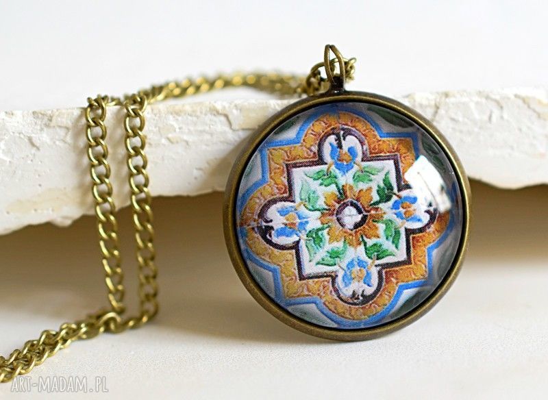 Azulejos brązowy łańcuszek zawieszka orient retro vintage płytki