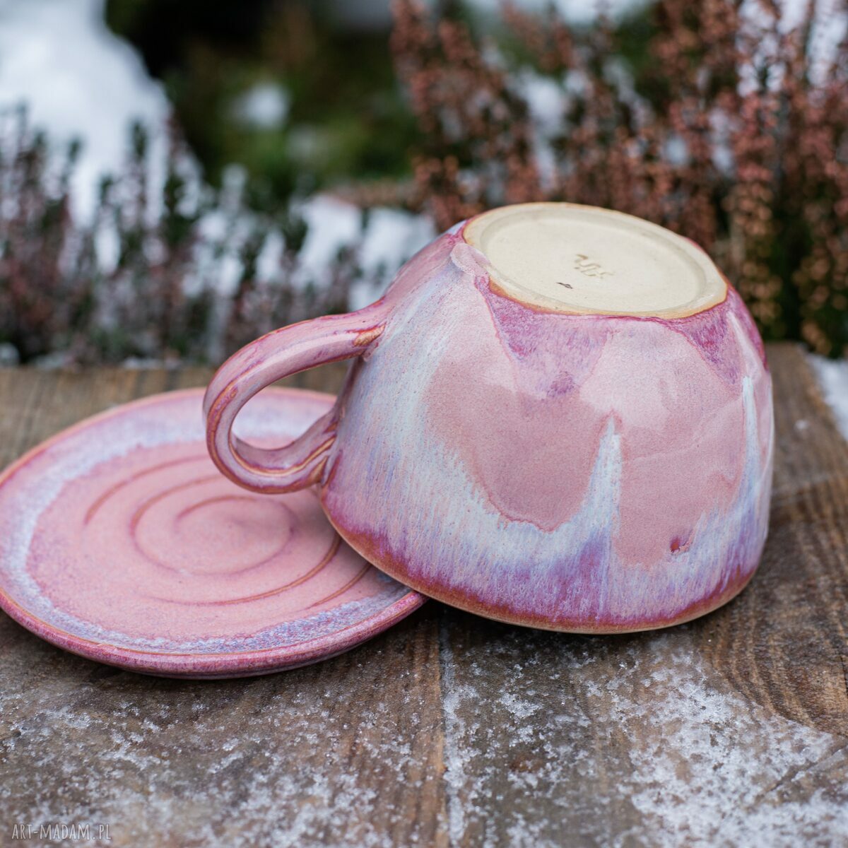 Rezerwacja filiżanka z pieskiem - róż i szary - rękodzieło ceramiczne, ok. 300 ml (z talerzykiem)