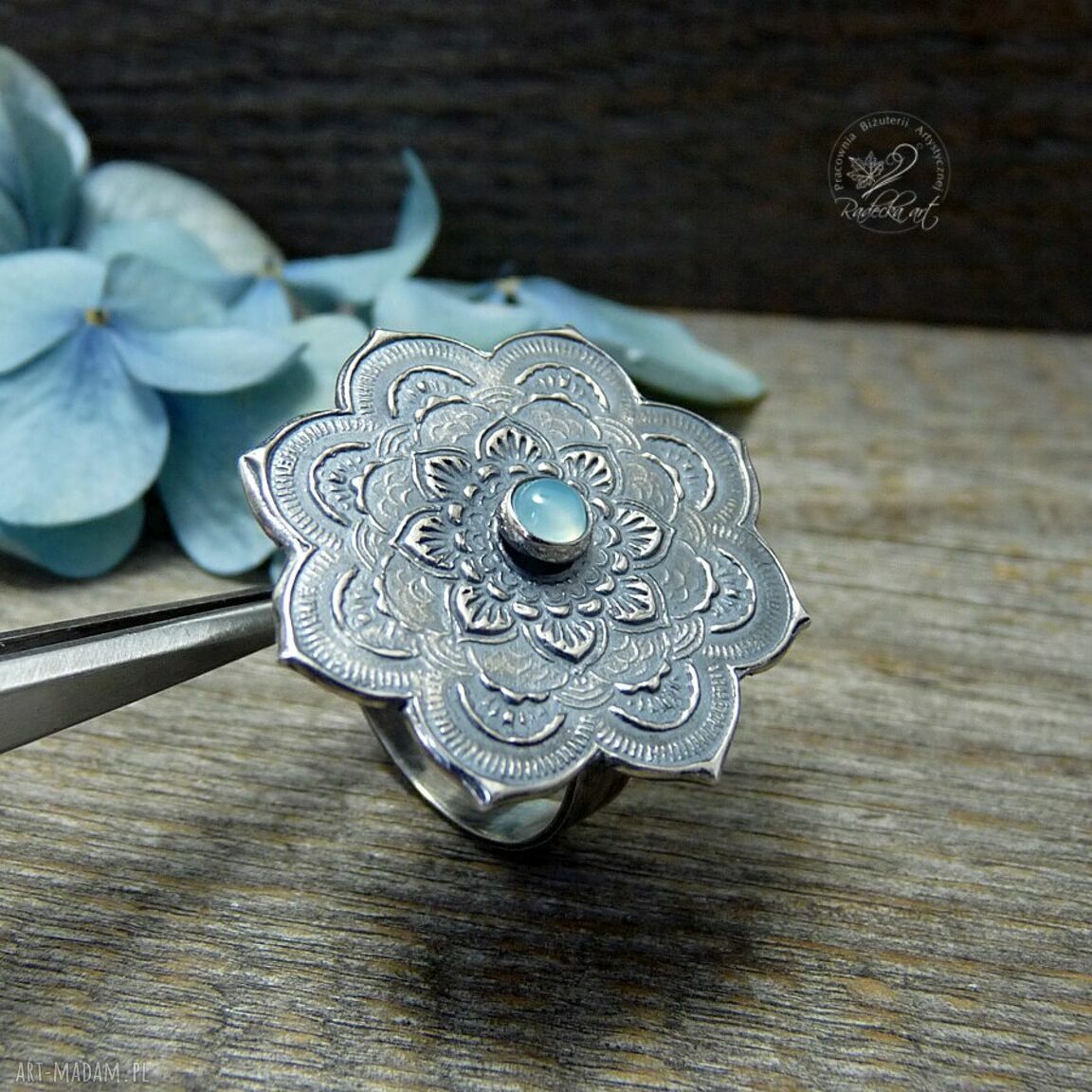 Boho pierścionek Mandala z niebieskim agatem - srebro 999/925