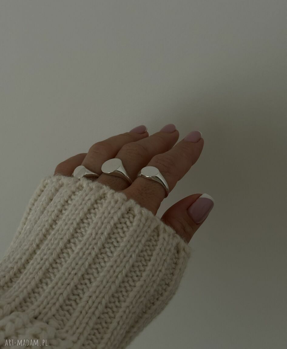 pierścionki: Srebrny masywny sygnet Hand Made