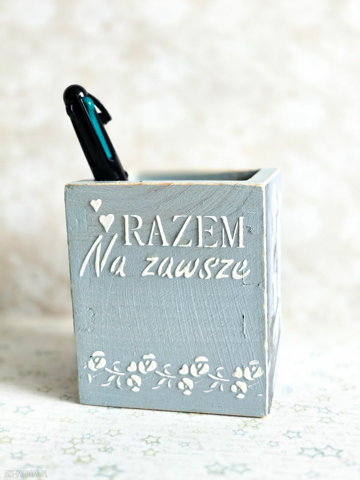 Romantyczny drewniany przybornik na długopisy „Razem na zawsze” (handmade)