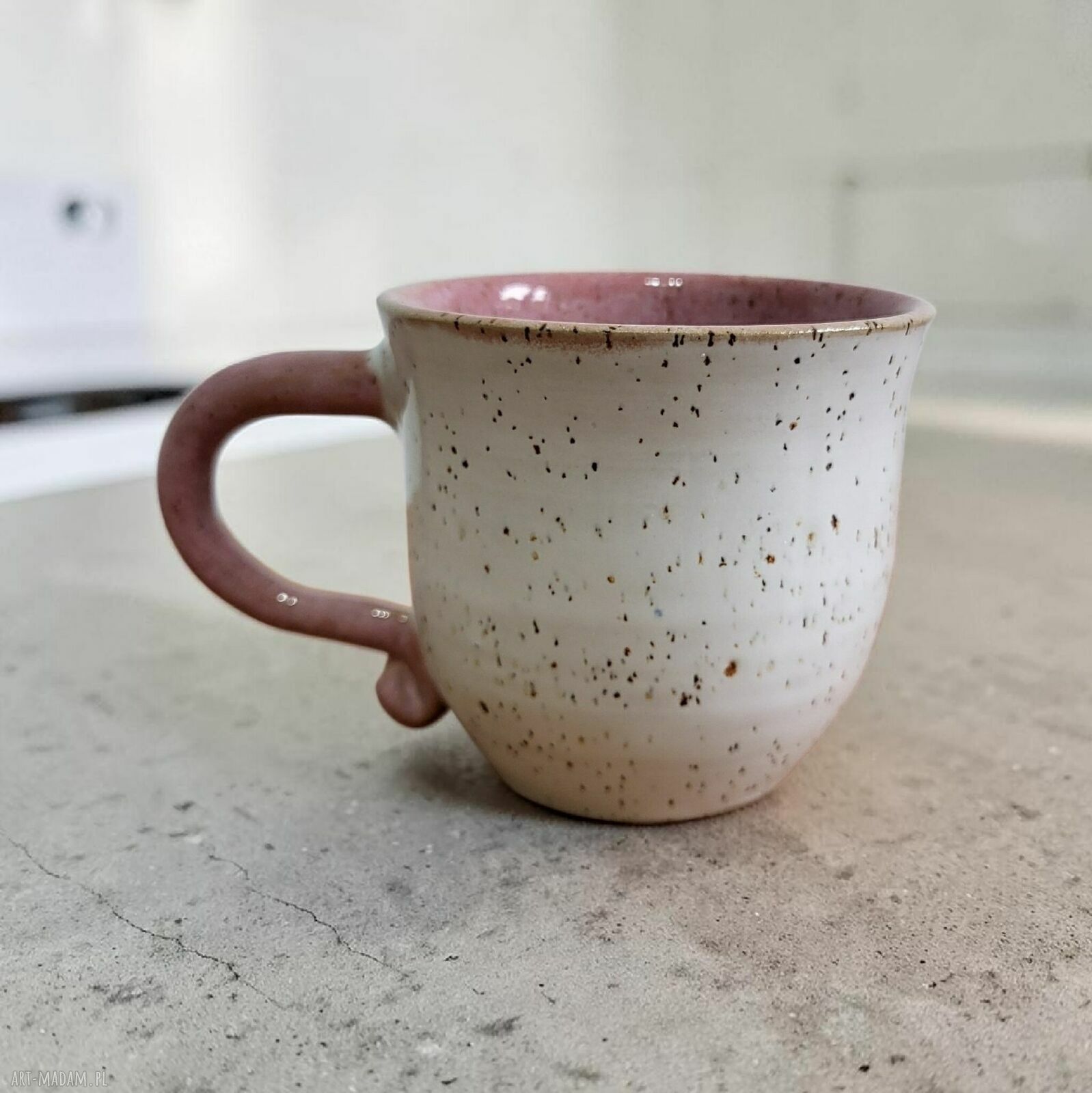 Romantyczny kubek ceramiczny 250 ml dla niej - ręcznie zdobiony