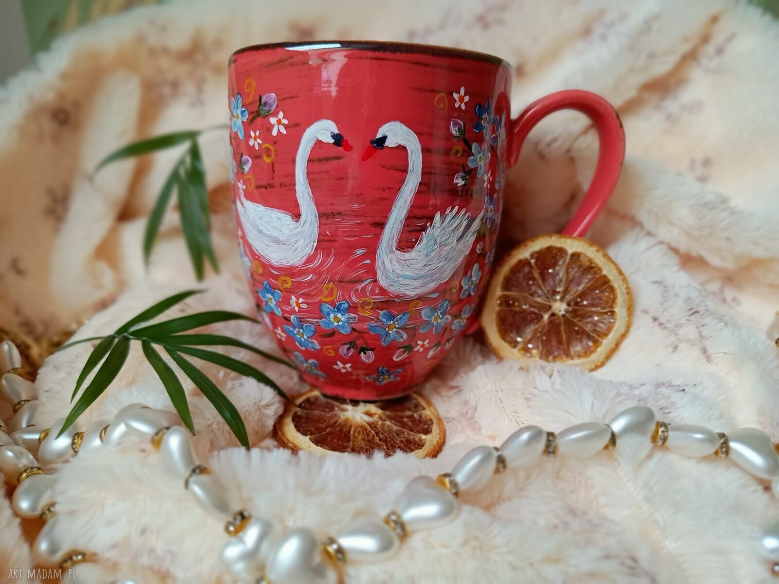 Romantyczny kubek „Jezioro łabędzie” - ręcznie malowany na porcelanie 400 ml