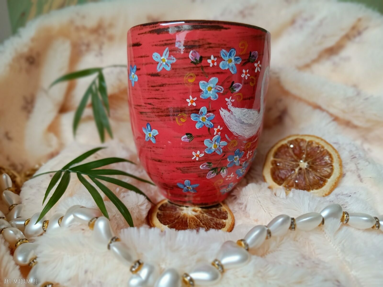 Romantyczny kubek „Jezioro łabędzie” - ręcznie malowany na porcelanie 400 ml