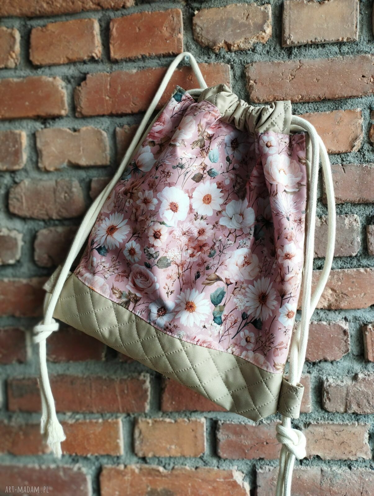 Plecak-worek boho w kwiaty - romantyczny dodatek handmade