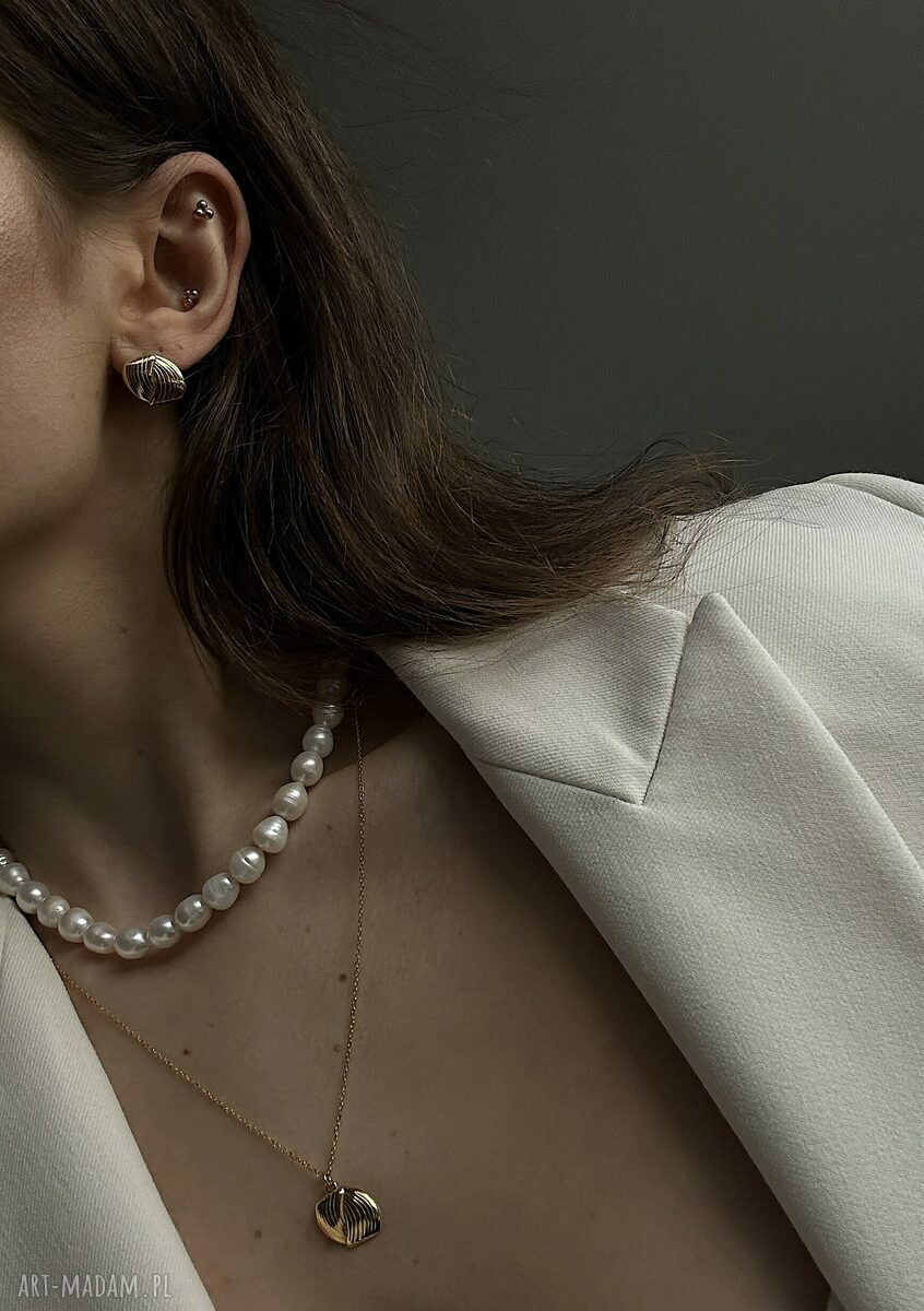 naszyjniki: Złoty naszyjnik z plecioną retro zawieszką ręcznie wykonane