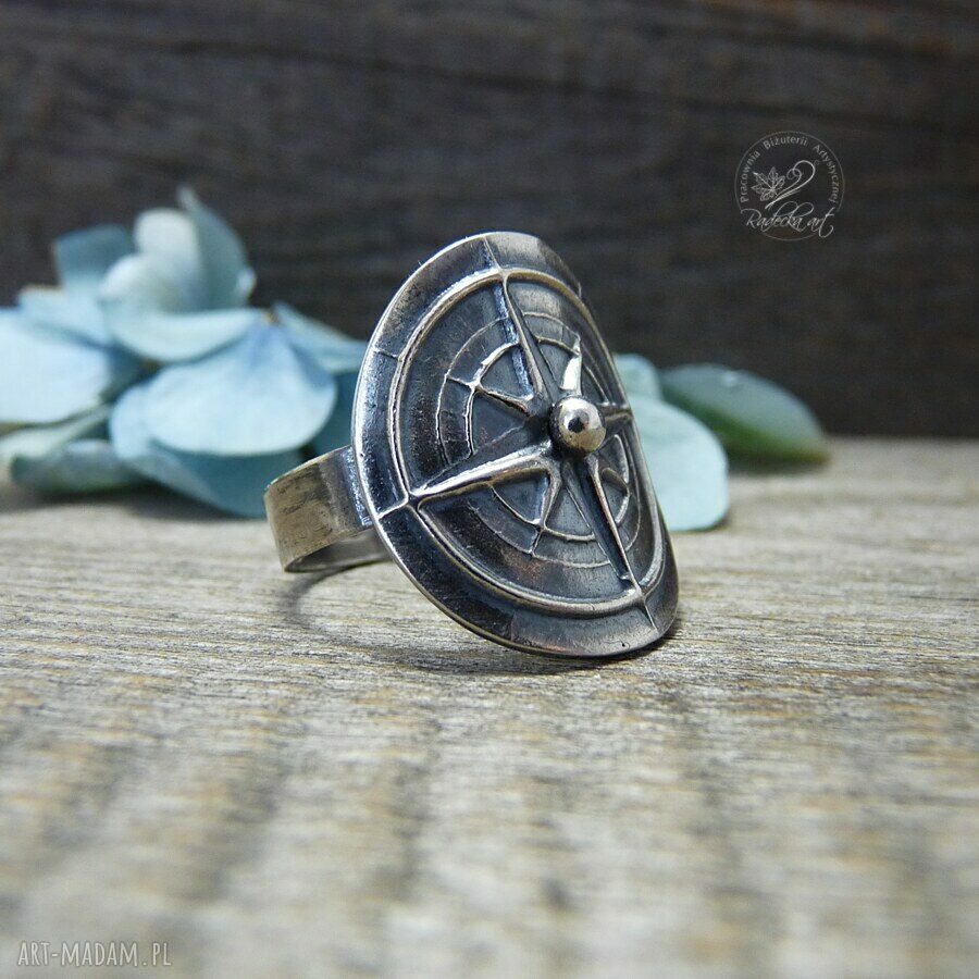Róża Wiatrów - srebrny pierścionek Boho z kompasem (amulet podróżniczy)