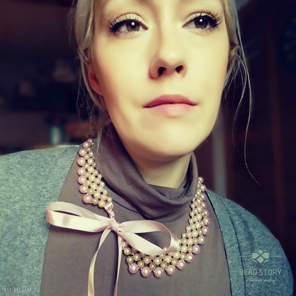 Kolia Rosemary - różowe i beżowe korale akryl na satynowej tasiemce