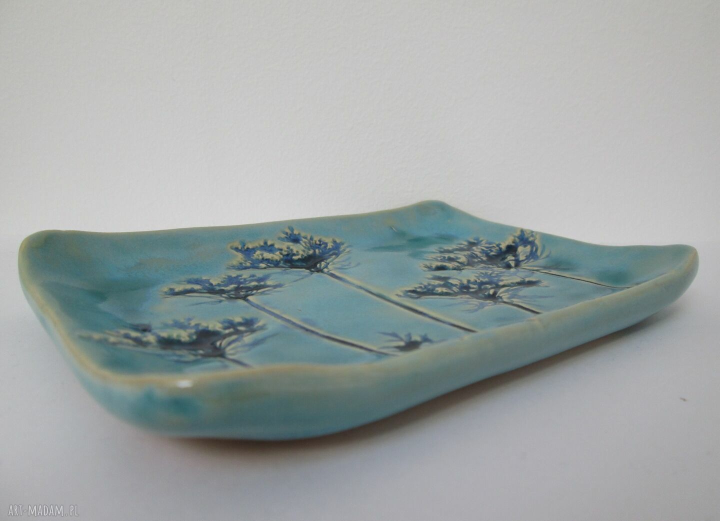 Roślinna mydelniczka ceramiczna na mydło - ręcznie formowana