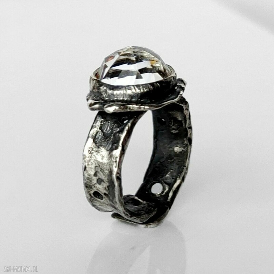 pierścionki: Round srebrny pierścionek z kryształem Swarovskiego Ręcznie robione