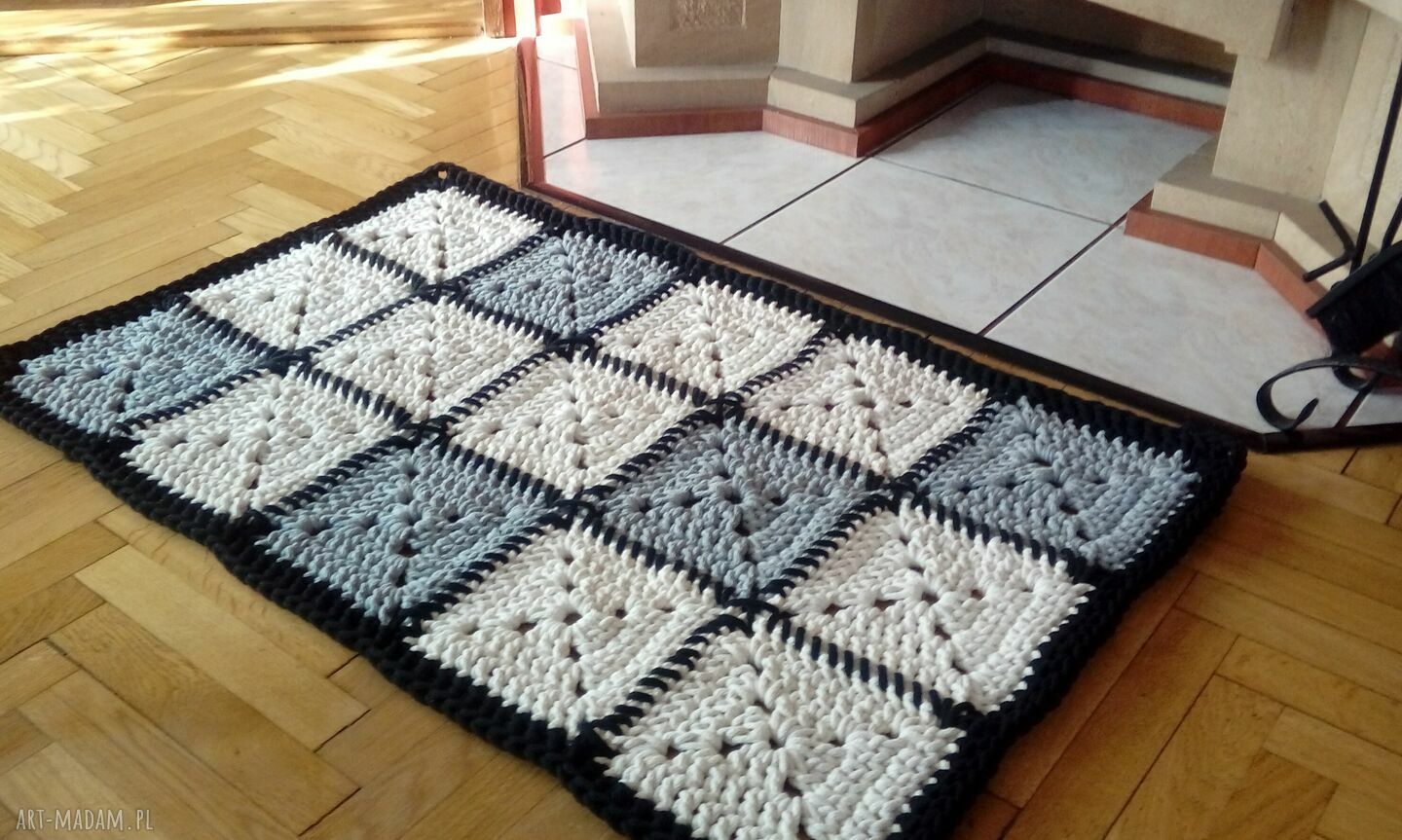 Dywan ROYAL ze sznurka na szydełku - 105 x 65 cm w stylu kwadratów