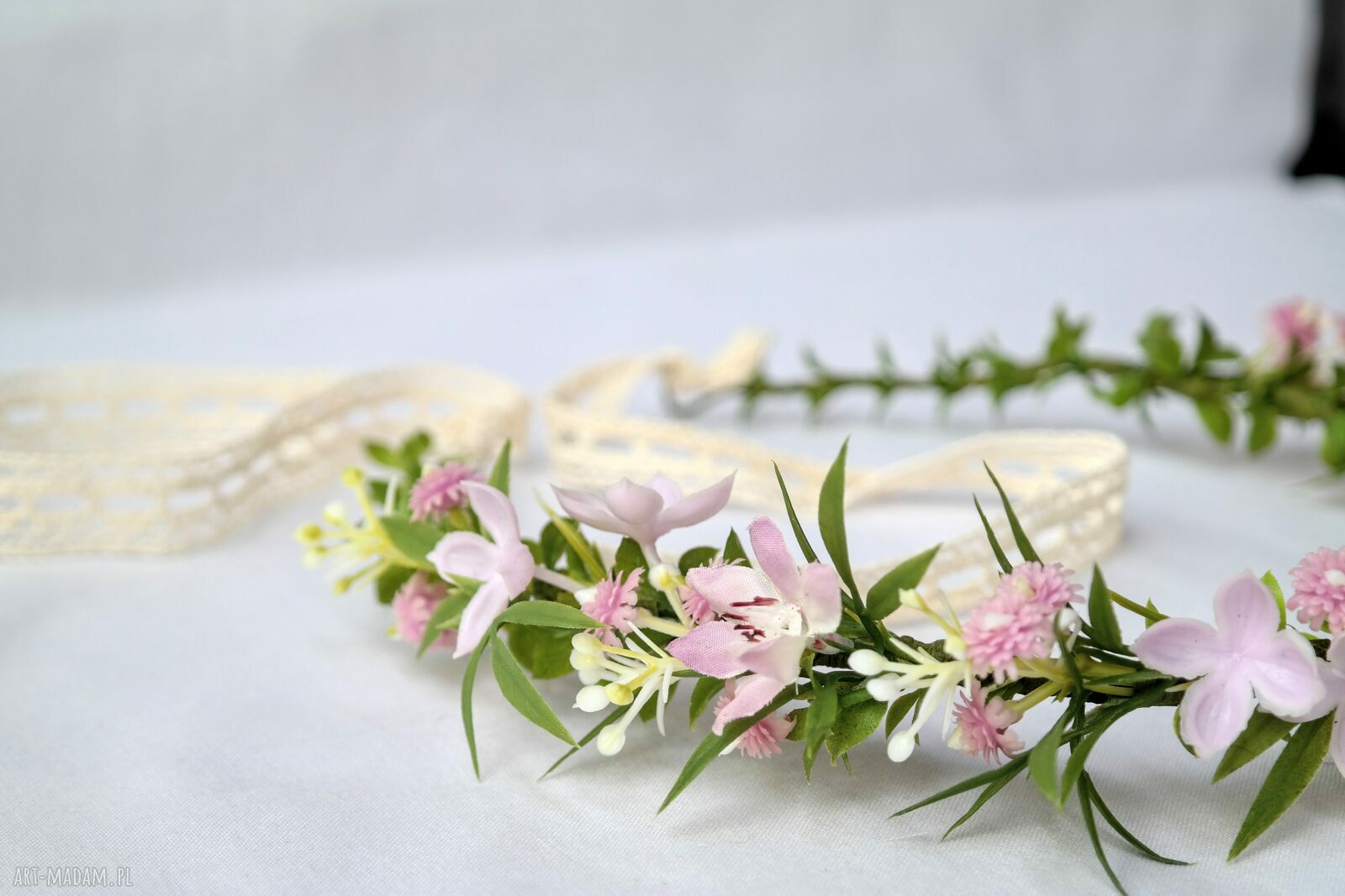 Różany poranek - romantyczny wianek handmade na głowę w pudrowym różu i ecru