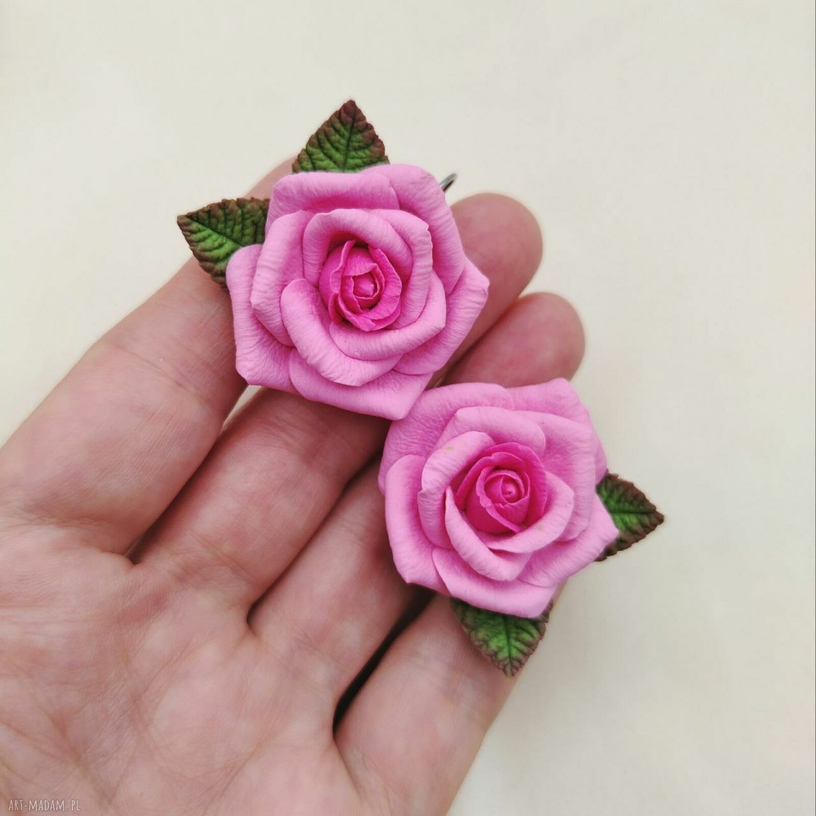 Różowe kolczyki z różami handmade z gliny polimerowej - zapięcie angielskie