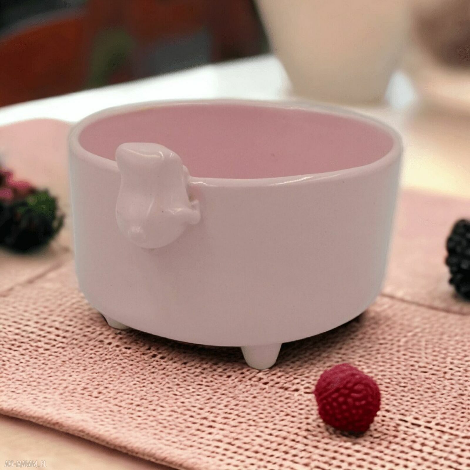 Różowa miseczka śniadaniowa z misiem - handmade ceramika na prezent