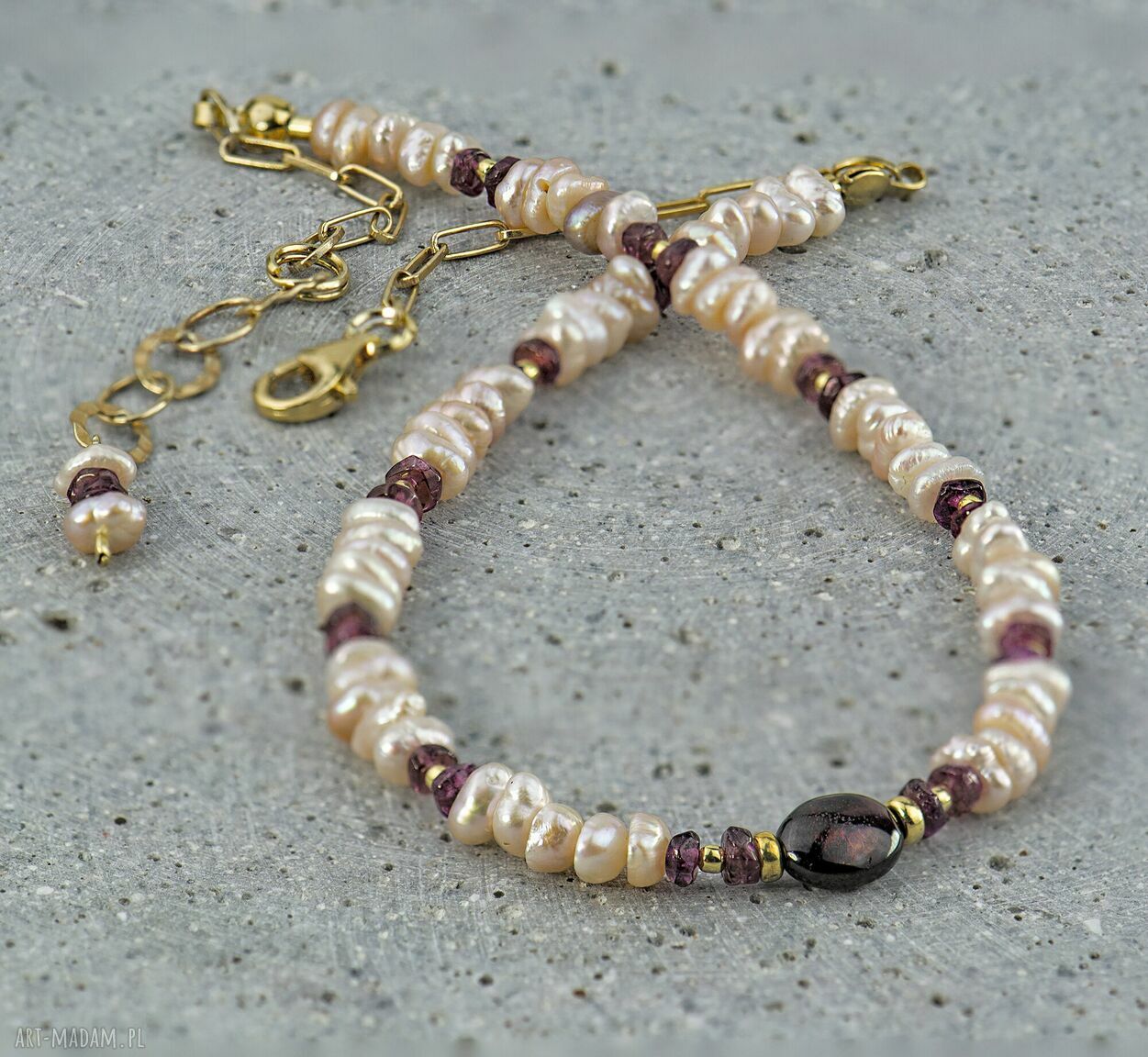 Naszyjnik choker z różowych pereł naturalnych i srebra 925 złoconego 24k