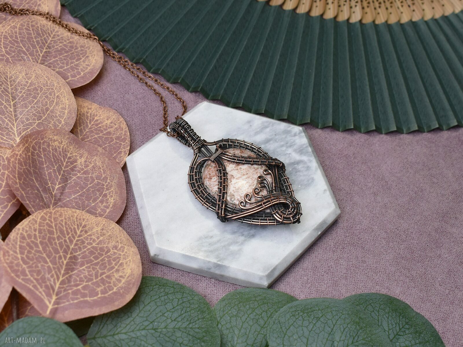 Miedziany wisiorek Wire Wrapping z agatem Crazy Lace ręcznie robiony
