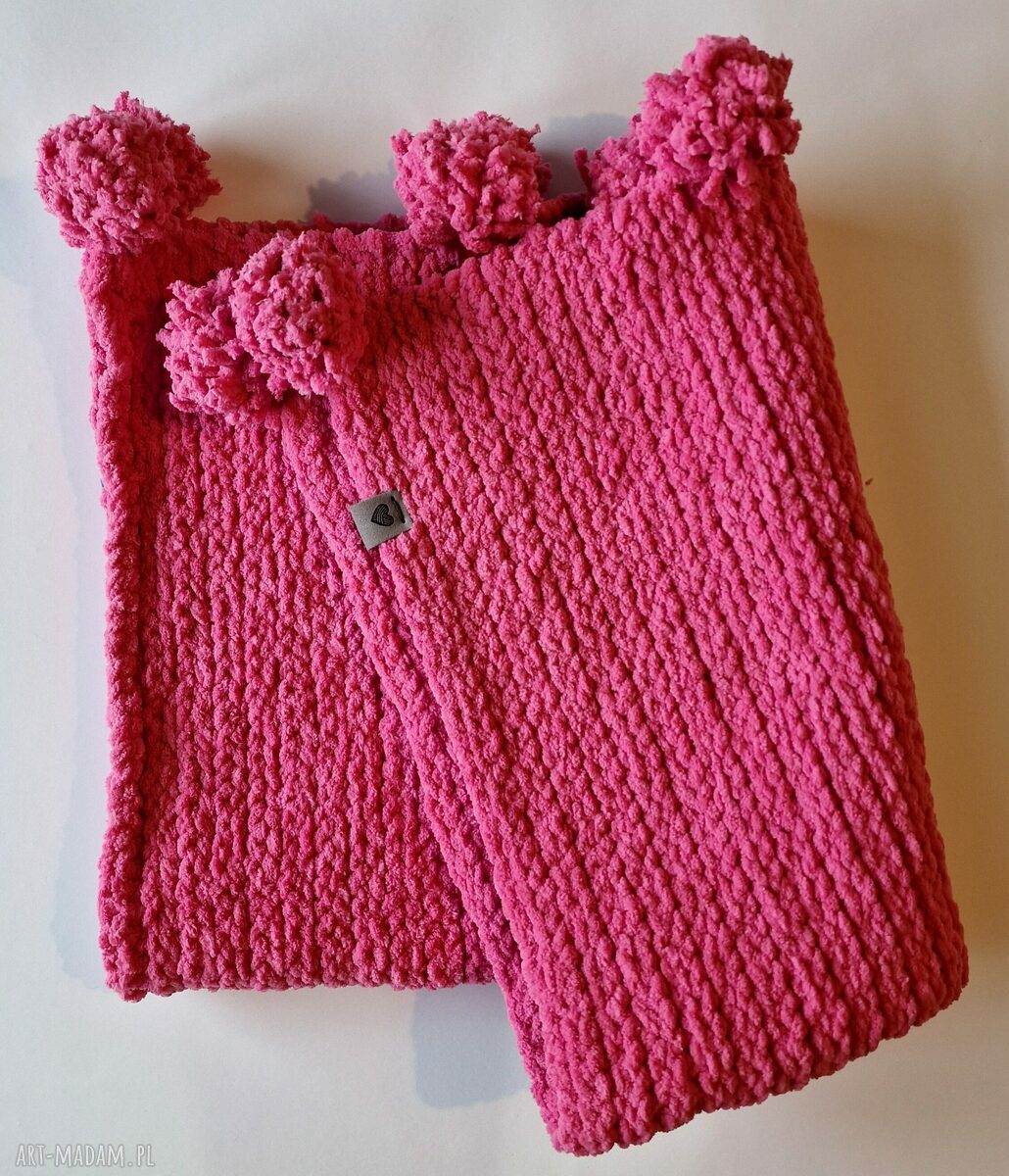 Różowo-malinowy kocyk niemowlęcy z pomponikami - handmade, całoroczny