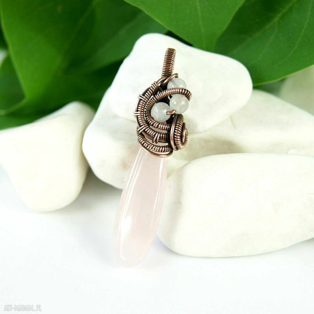 Wisiorek z różowym kwarcem - miedziany wire wrapping