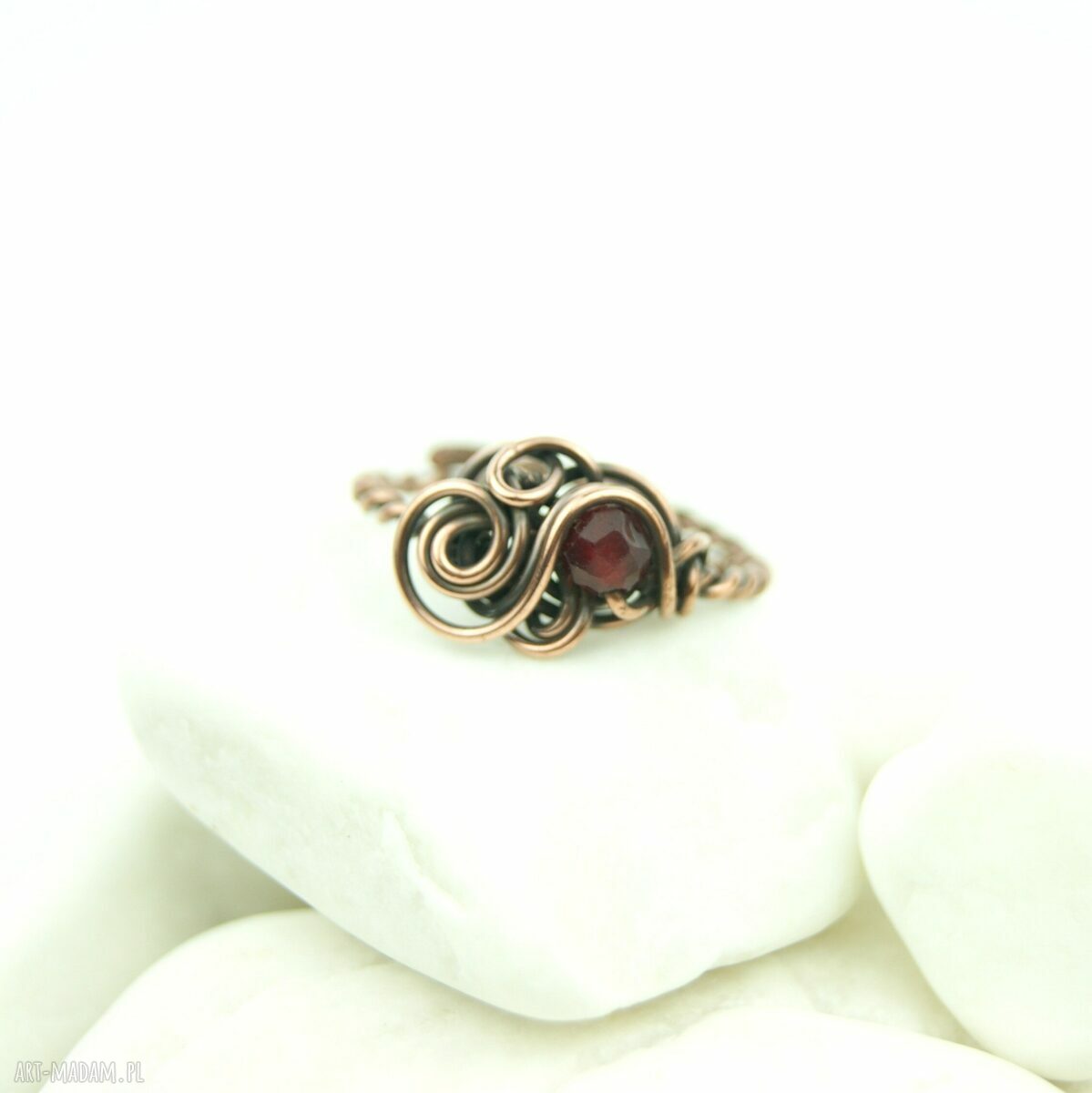 Rubin regulowany pierścionek z miedzi - wire wrapping
