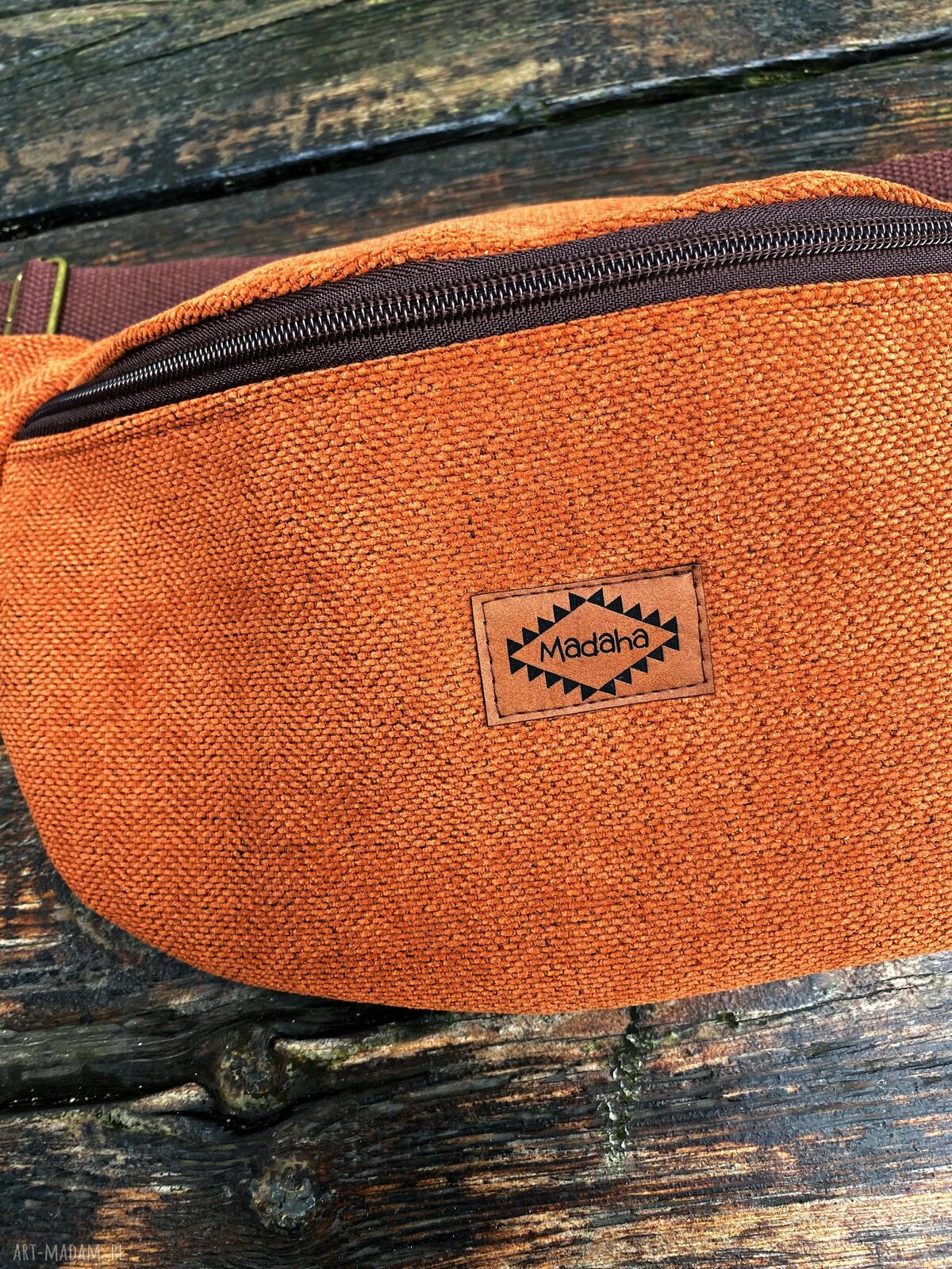 Ruda nerka-saszetka handmade - praktyczna i wyjątkowa na co dzień
