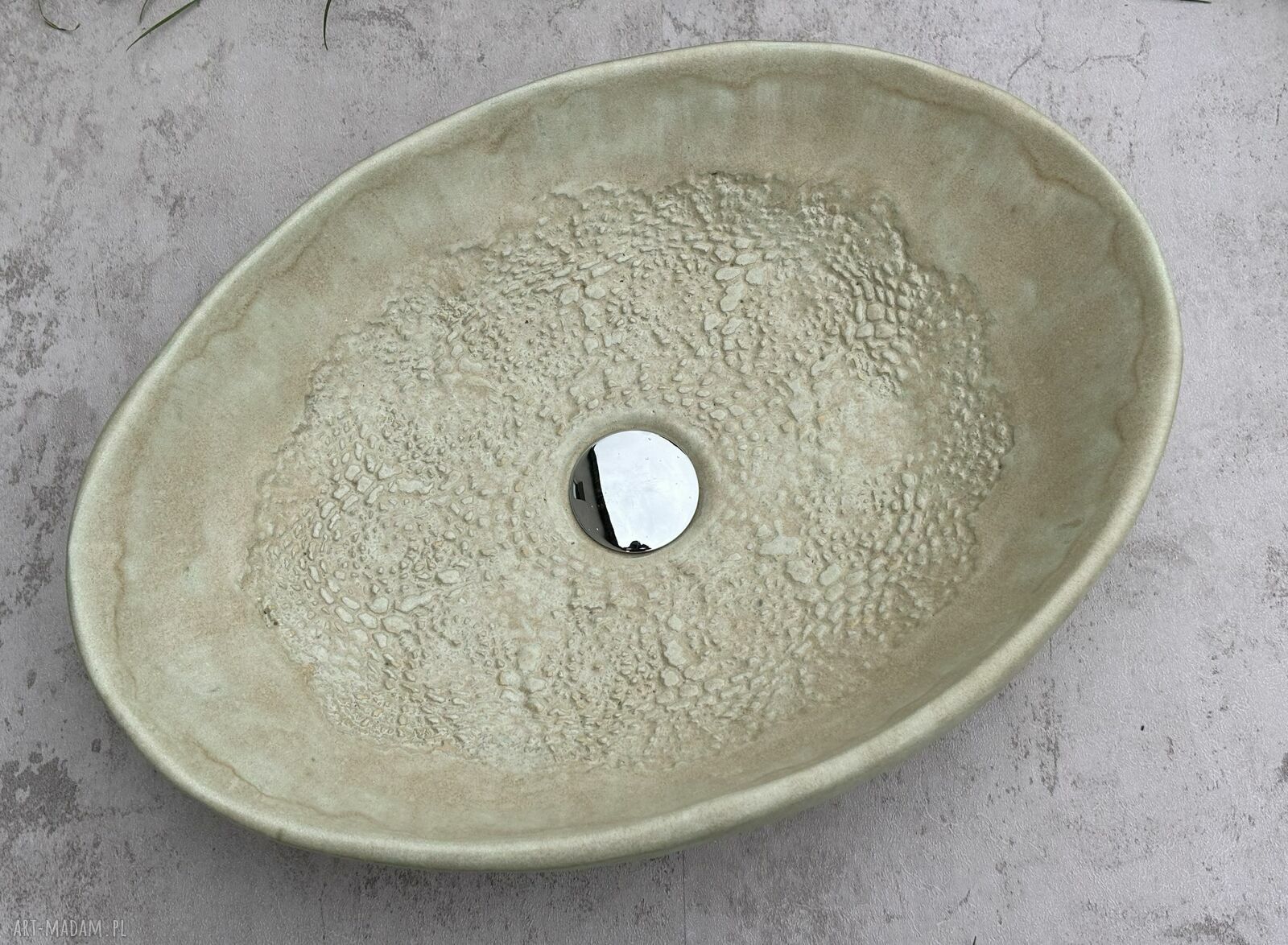 Ręcznie wykonana umywalka ceramiczna Boho w kolorze mięty