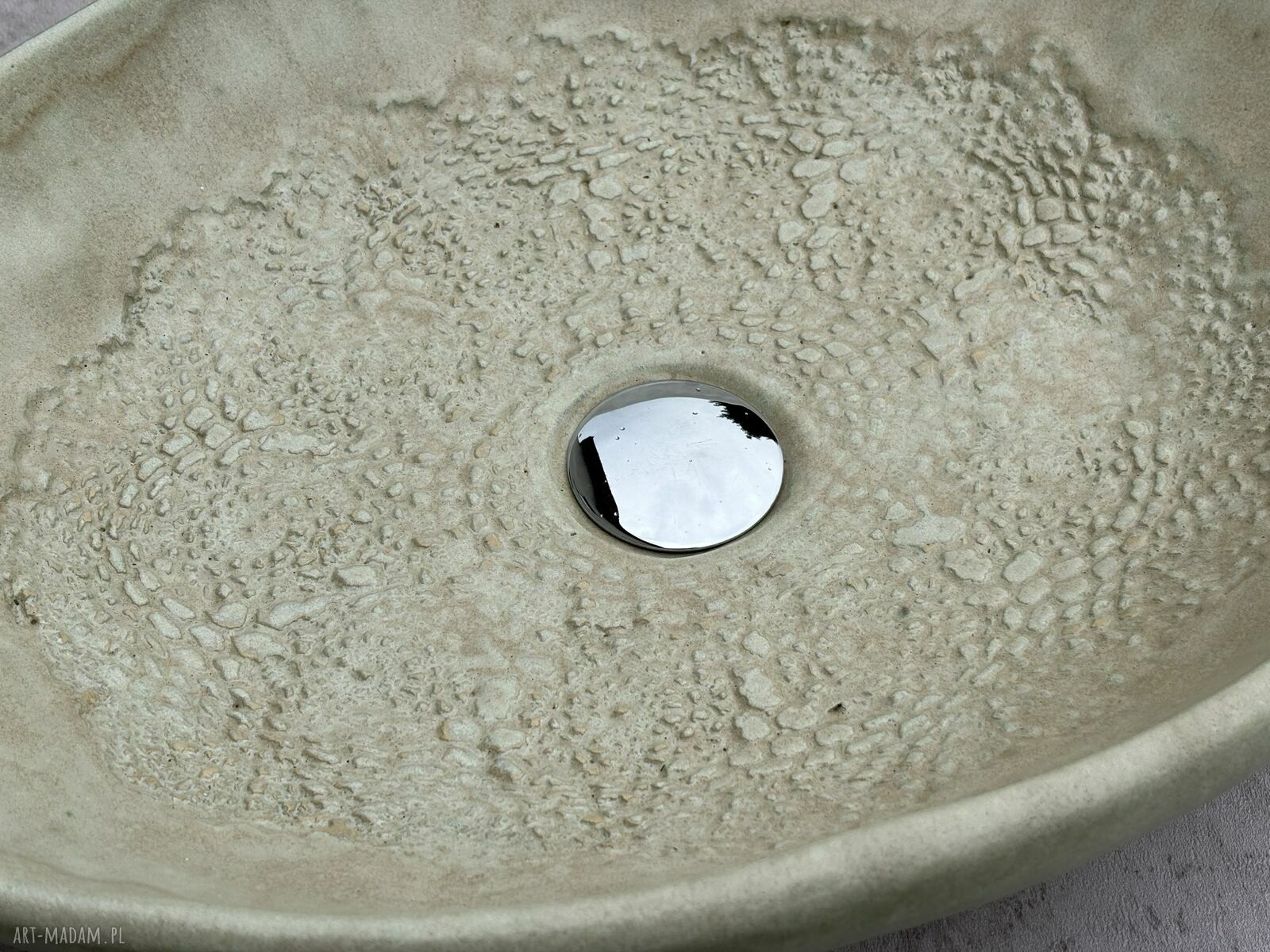 Ręcznie wykonana umywalka ceramiczna Boho w kolorze mięty