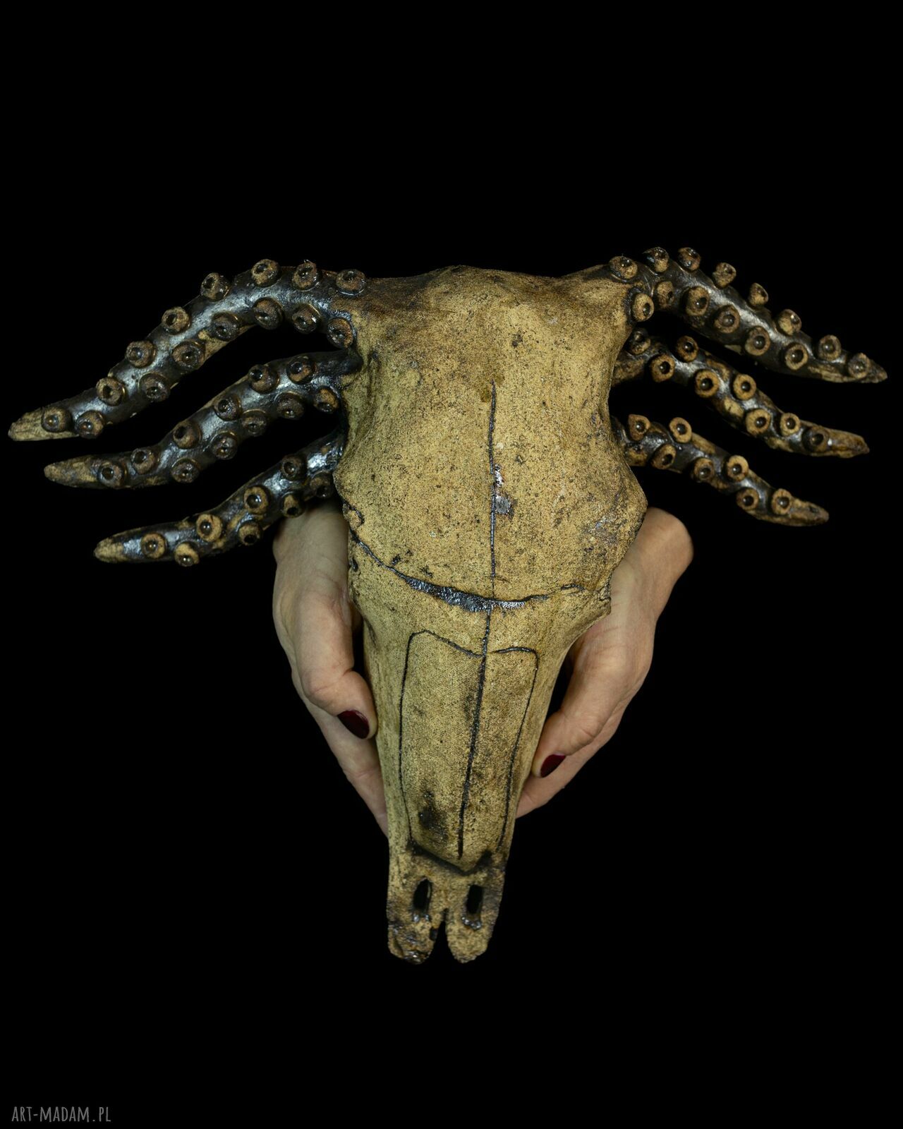 Rzeźba ceramiczna Golden Octopus - ręcznie wykonany unikat w odcieniu starego złota
