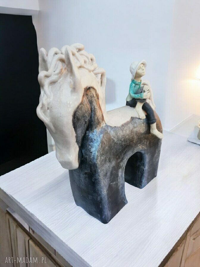 Koń - rzeźba ceramiczna (ręcznie wykonana)