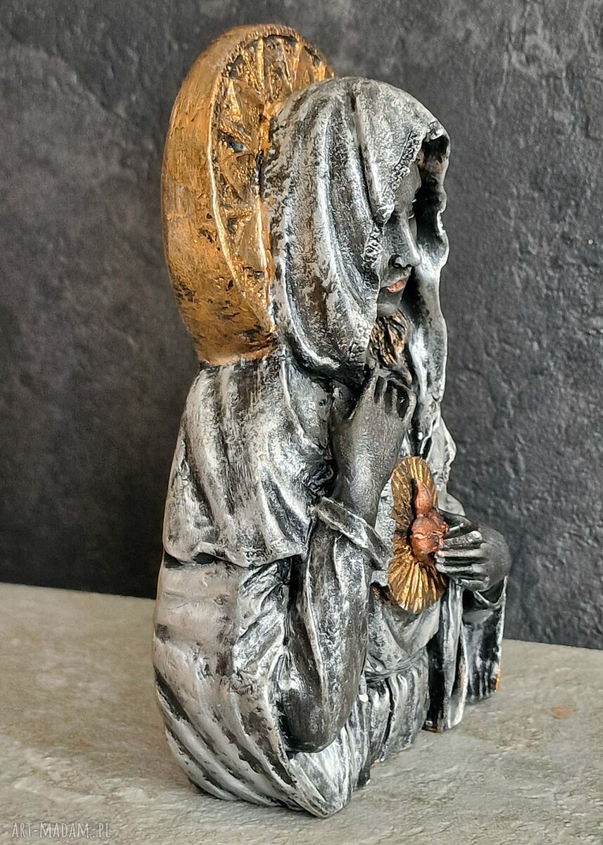 Rzeźba Srebrnej Matki Boskiej 15,4 cm - ręcznie robiona figurka Maryi