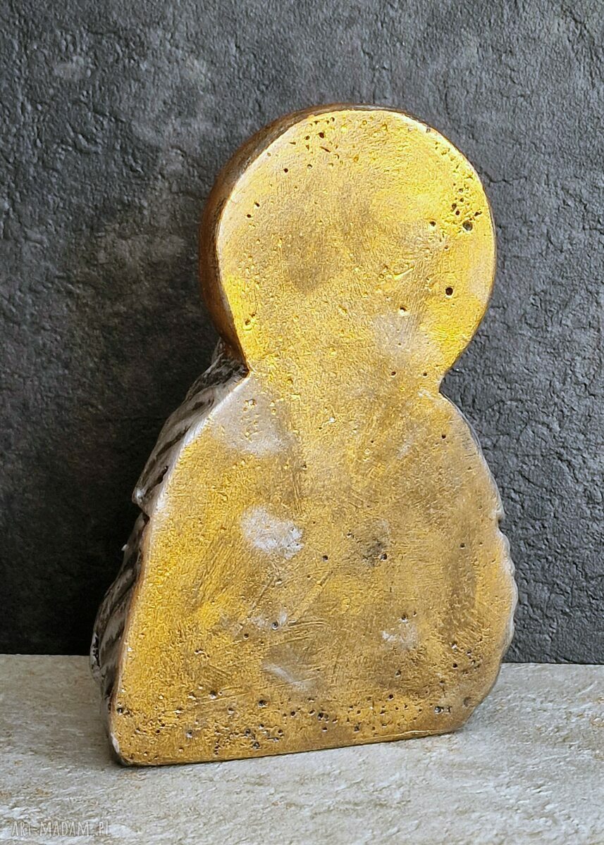 Rzeźba Srebrnej Matki Boskiej 15,4 cm - ręcznie robiona figurka Maryi