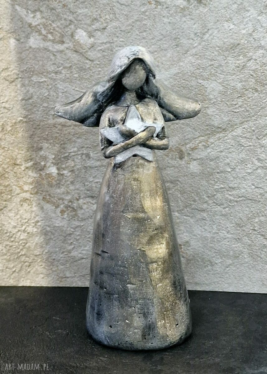 Rzeźba „Anioł Szczęścia” w srebrnym wykończeniu - 13,1 cm