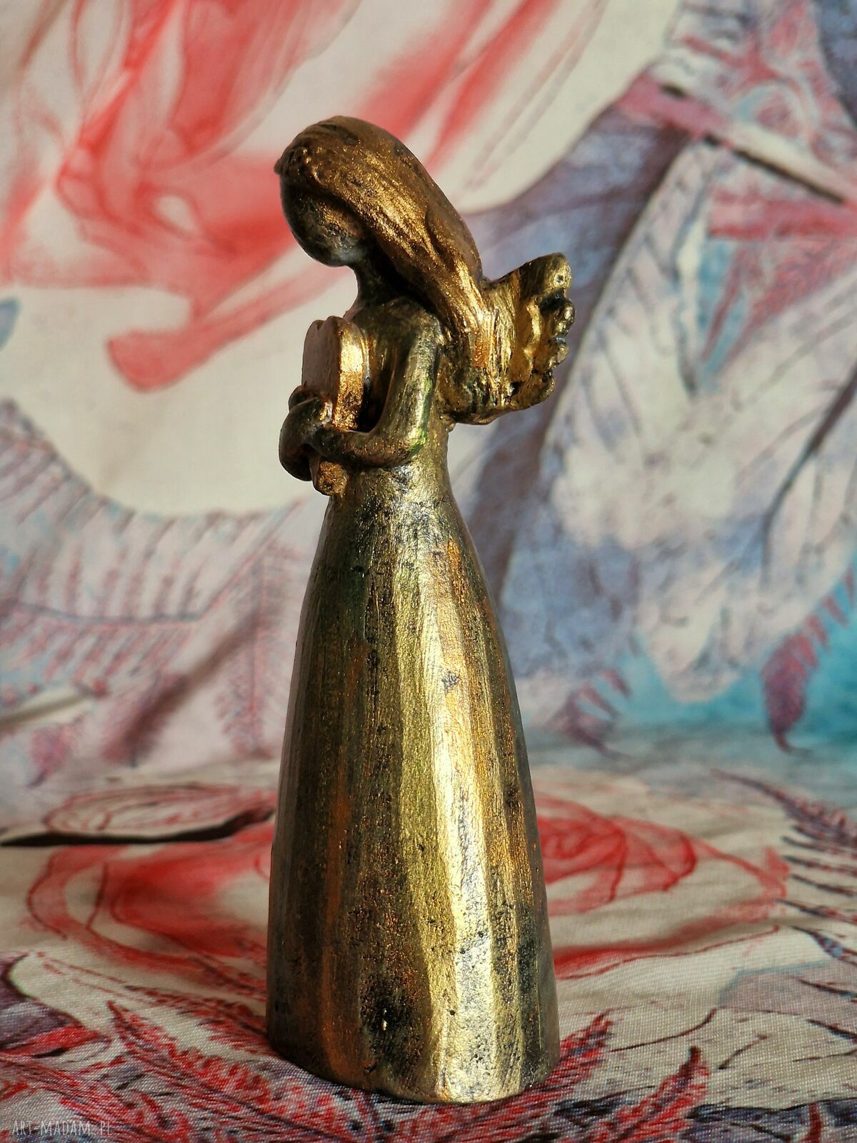 Rzeźba z gipsu Anioł Czułości w kolorze złotym - 11,6 cm