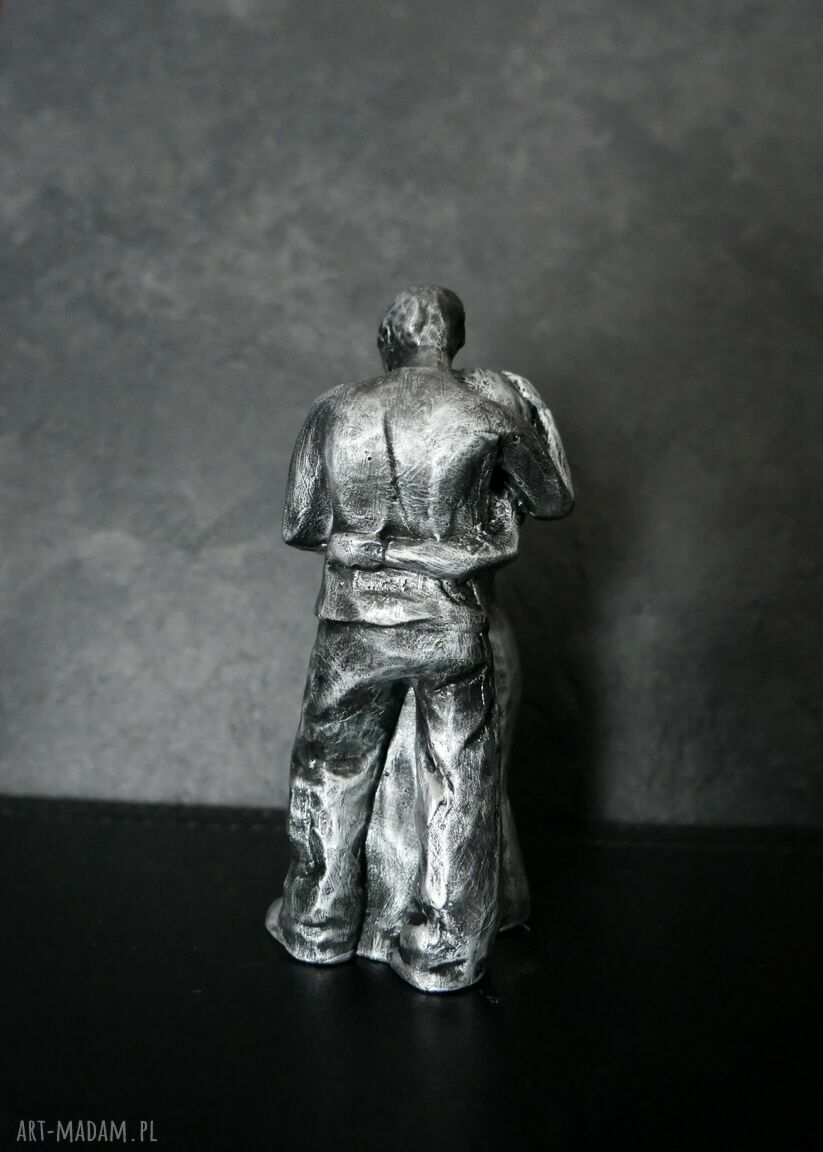 Rzeźba z gipsu Rodzina - Miłość, srebrna, wys. 10,3 cm