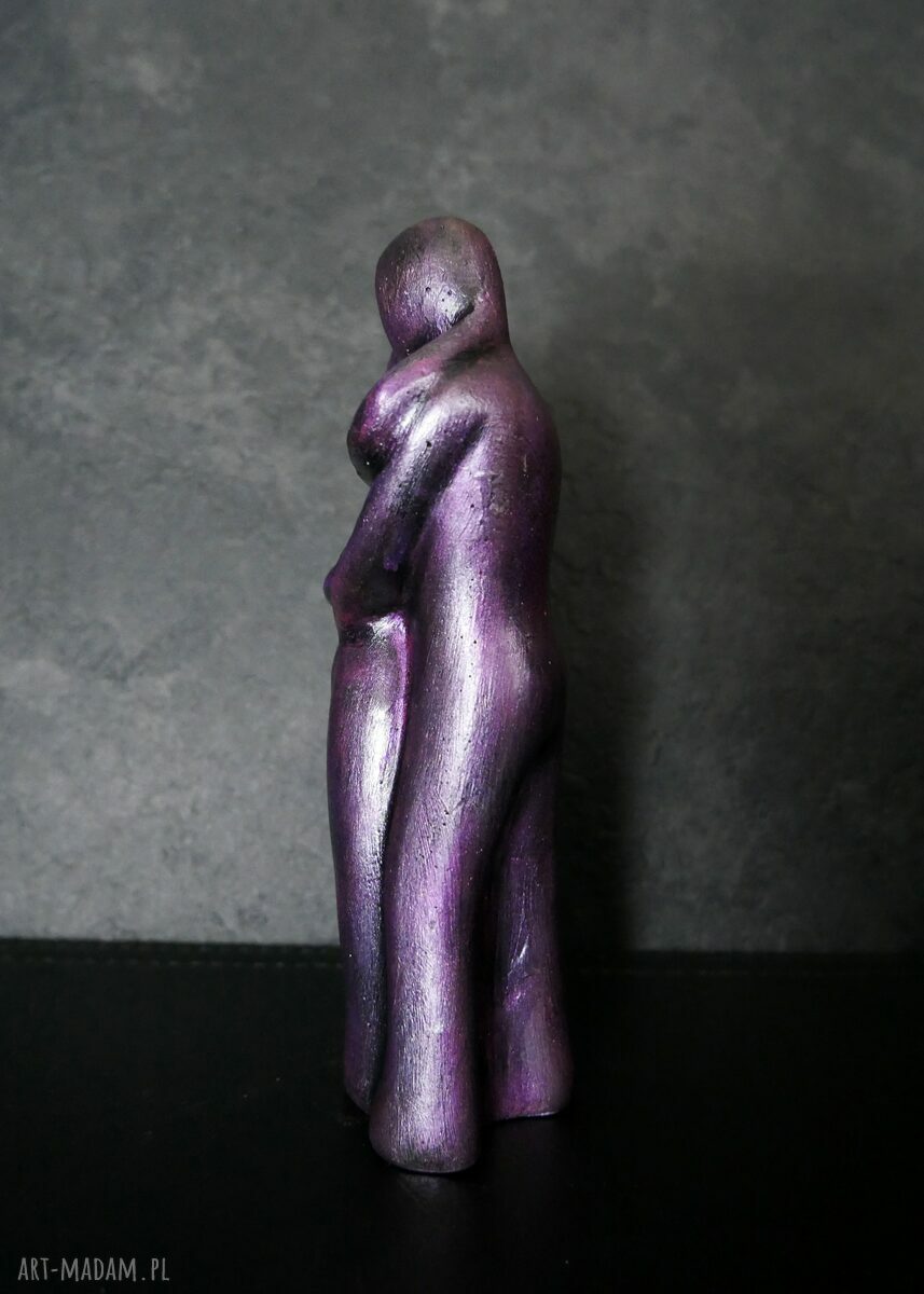 Rzeźba z gipsu W Twoich Ramionach - fioletowa 15 cm